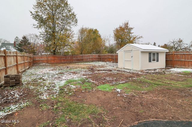 3229 Taylor Street, Rotterdam, NY 12306