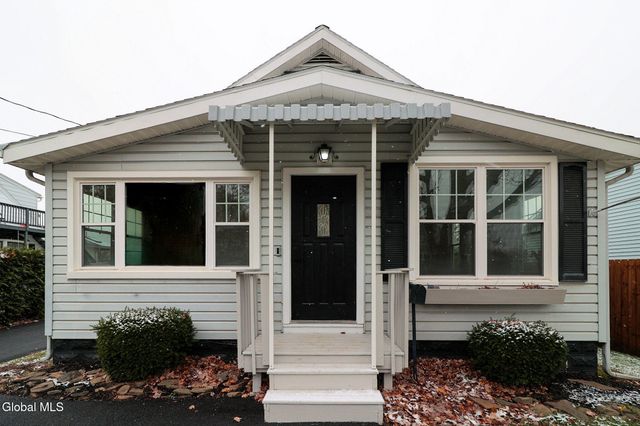 3229 Taylor Street, Rotterdam, NY 12306