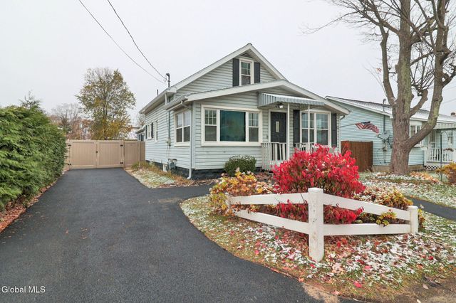 3229 Taylor Street, Rotterdam, NY 12306