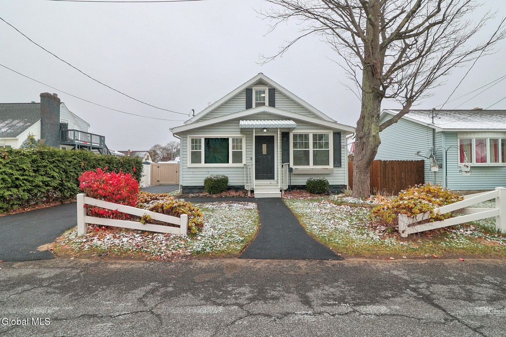 3229 Taylor Street, Rotterdam, NY 12306