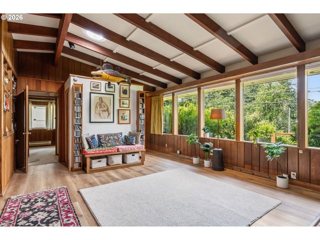 2795 Central Blvd, Eugene, OR 97403