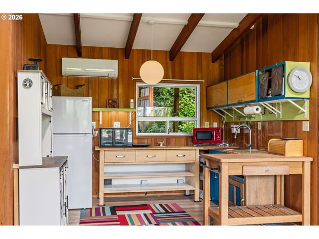 2795 Central Blvd, Eugene, OR 97403