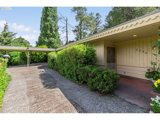 2795 Central Blvd, Eugene, OR 97403
