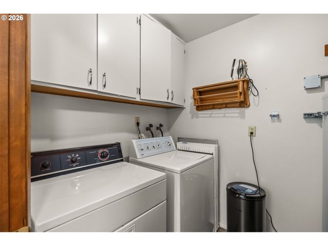 2795 Central Blvd, Eugene, OR 97403