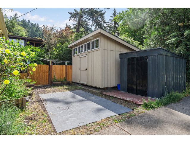 2795 Central Blvd, Eugene, OR 97403