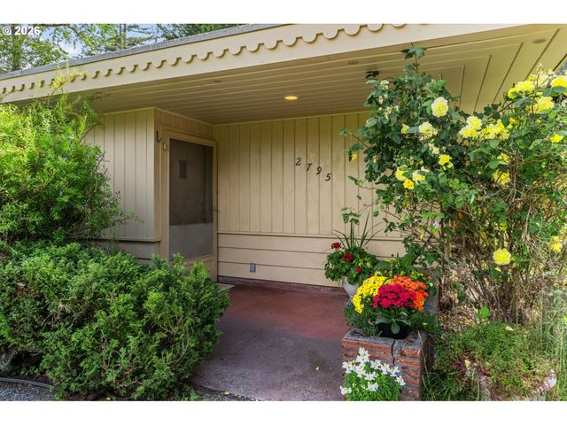 2795 Central Blvd, Eugene, OR 97403