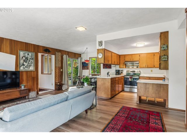 2795 Central Blvd, Eugene, OR 97403