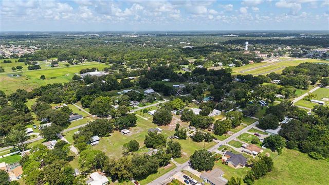 3015 DER ROAD, Plant City, FL 33566