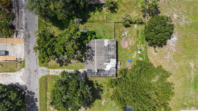 3015 DER ROAD, Plant City, FL 33566