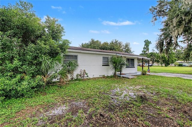 3015 DER ROAD, Plant City, FL 33566