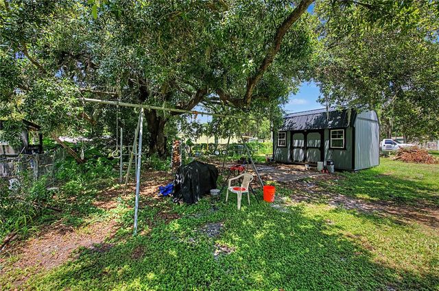 3015 DER ROAD, Plant City, FL 33566