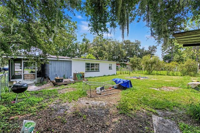 3015 DER ROAD, Plant City, FL 33566