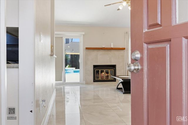 8817 Andrieu Court, Bakersfield, CA 93311