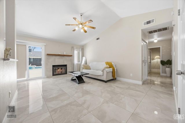 8817 Andrieu Court, Bakersfield, CA 93311