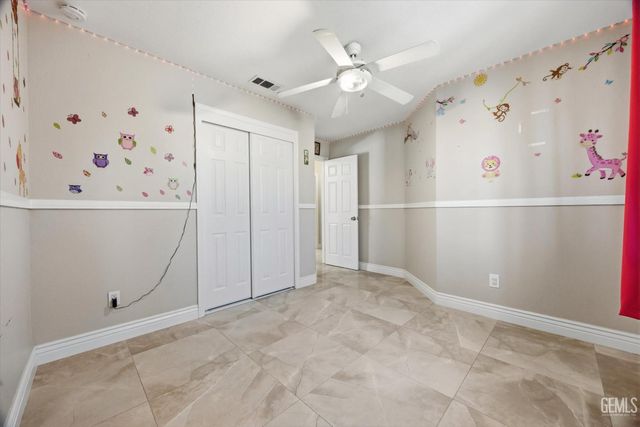 8817 Andrieu Court, Bakersfield, CA 93311