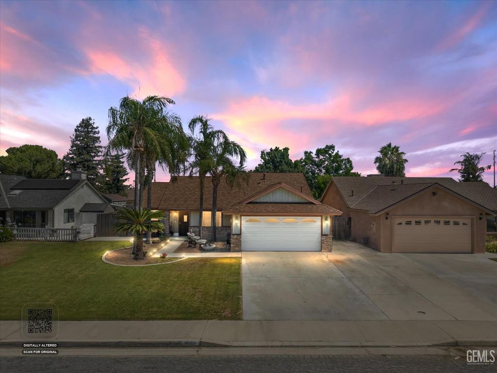 8817 Andrieu Court, Bakersfield, CA 93311