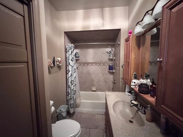 325 W Porter Street, Salem, IL 62881