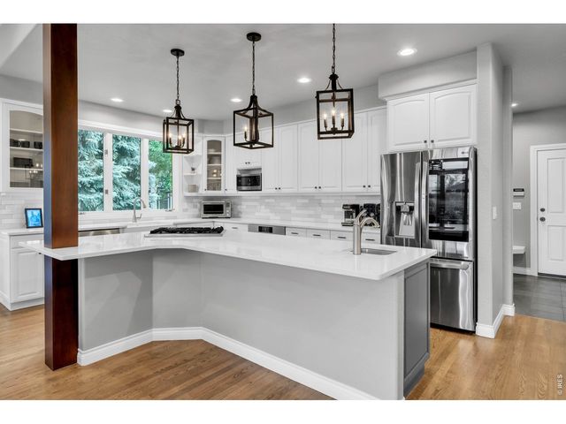 7237 Spring Creek Cir, Niwot, CO 80503