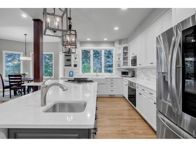 7237 Spring Creek Cir, Niwot, CO 80503