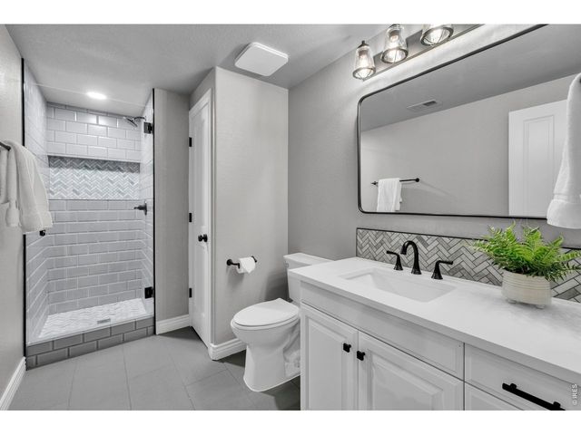 7237 Spring Creek Cir, Niwot, CO 80503