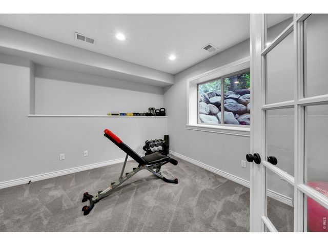 7237 Spring Creek Cir, Niwot, CO 80503