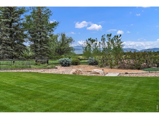 7237 Spring Creek Cir, Niwot, CO 80503