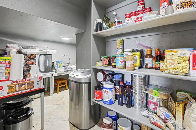 15606 Claremont Boulevard, Edmond, OK 73013