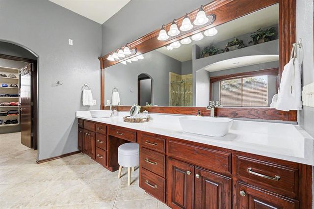 15606 Claremont Boulevard, Edmond, OK 73013