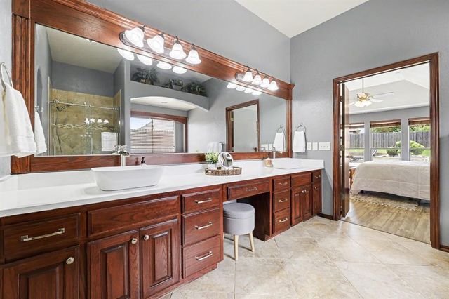 15606 Claremont Boulevard, Edmond, OK 73013