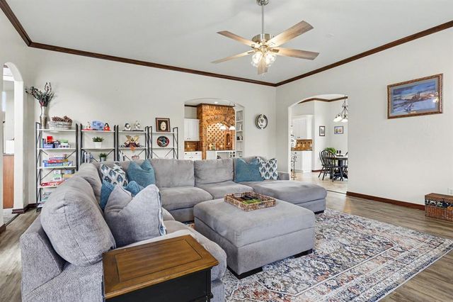 15606 Claremont Boulevard, Edmond, OK 73013