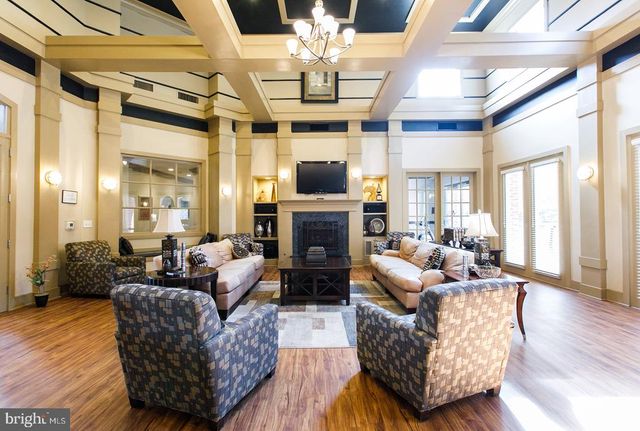 175 Yellowstone Dr Apt 202, Charlottesville, VA 22903