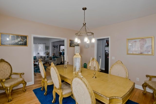 29 Eddywood St, Springfield, MA 01118