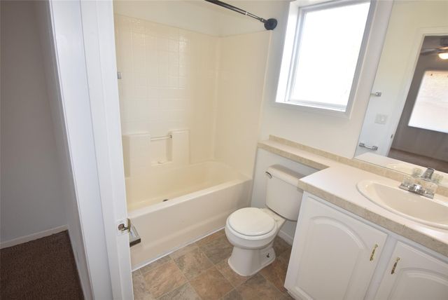 10010 Sugarvine Lane, Tomball, TX 77375