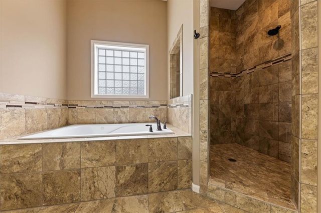 561 N Evergreen Street, Gardner, KS 66030