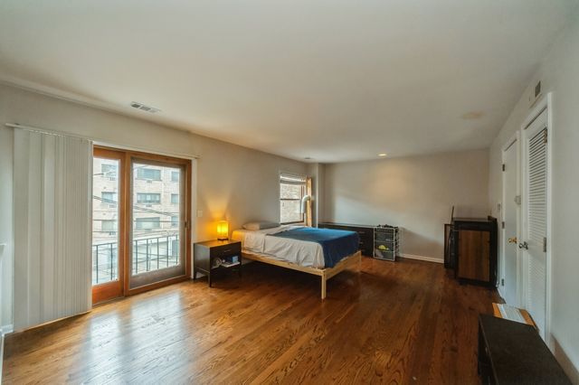 542 W Arlington Place F, Chicago, IL 60614