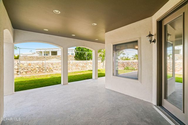 12305 FRESHWATER Drive, Horizon City, TX 79928
