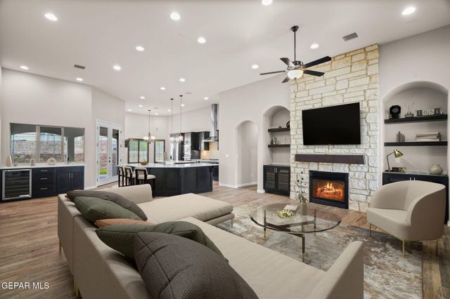 12305 FRESHWATER Drive, Horizon City, TX 79928