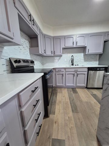 15 Phyllis Court, Jacksonville, AR 72076