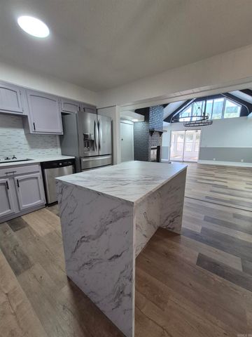 15 Phyllis Court, Jacksonville, AR 72076