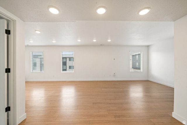 70 E WEEKES WAY, Clearfield, UT 84015