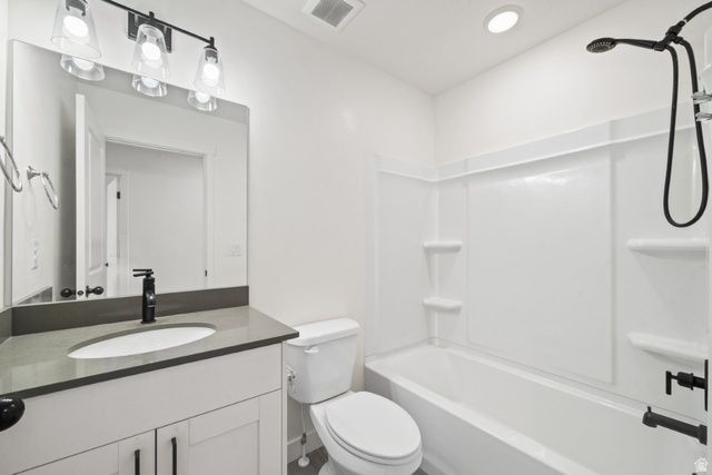 70 E WEEKES WAY, Clearfield, UT 84015