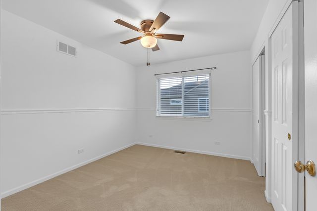 1171 HEAVENS GATE, Lake In The Hills, IL 60156