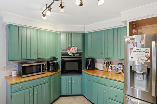 88 Mont Morency Drive, Greece, NY 14612