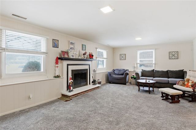 88 Mont Morency Drive, Greece, NY 14612