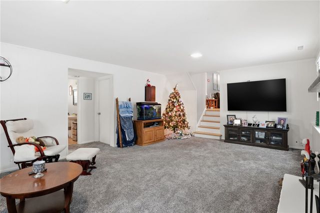 88 Mont Morency Drive, Greece, NY 14612