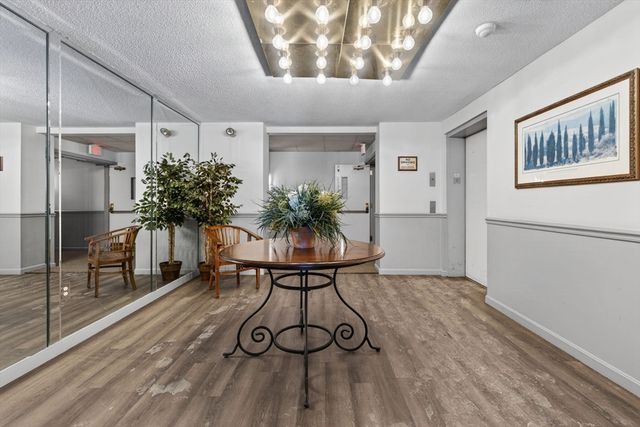 14 Turnbuckle Ln 27, Merrimack, NH 03054