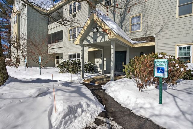 14 Turnbuckle Ln 27, Merrimack, NH 03054