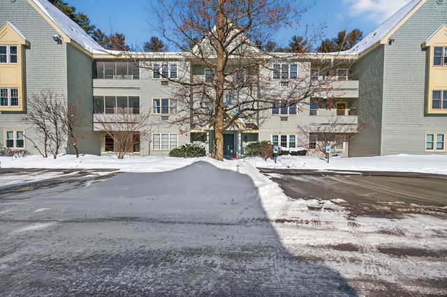 14 Turnbuckle Ln 27, Merrimack, NH 03054