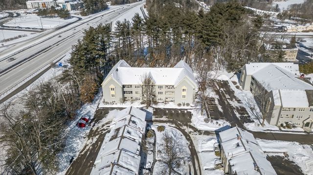 14 Turnbuckle Ln 27, Merrimack, NH 03054