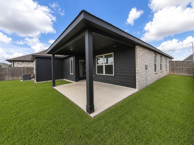 21410 Blue Oak Drive, Waller, TX 77484